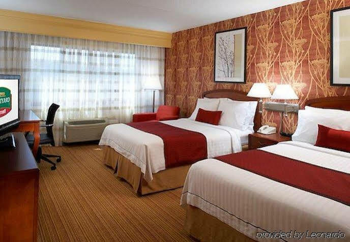 Courtyard By Marriott Lyndhurst/meadowlands Hotel